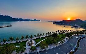 Cat Ba Bay Vision Hotel